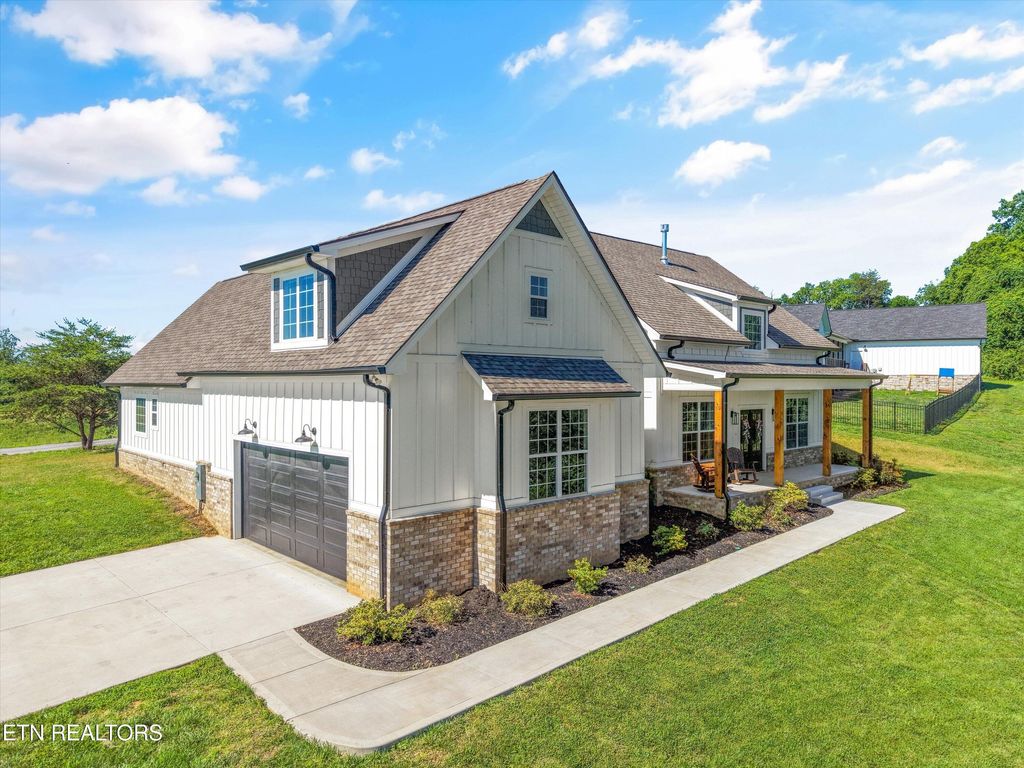 Photo of 2609 Clyde Ed Rd, Kodak, TN 37764 (MLS # 1343736)