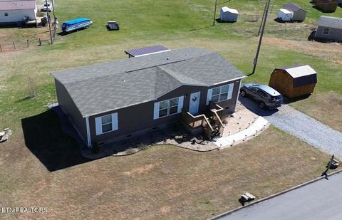 Tiny photo for 182 Pearlie Ln Lane, Tazewell, TN 37879 (MLS # 1330958)