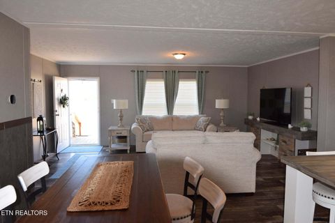 Tiny photo for 182 Pearlie Ln Lane, Tazewell, TN 37879 (MLS # 1330958)