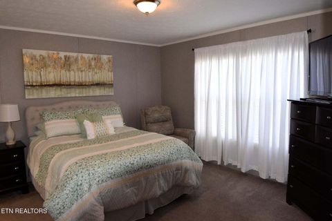 Tiny photo for 182 Pearlie Ln Lane, Tazewell, TN 37879 (MLS # 1330958)