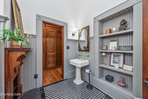 Tiny photo for 505 E Scott Ave, Knoxville, TN 37917 (MLS # 1304767)