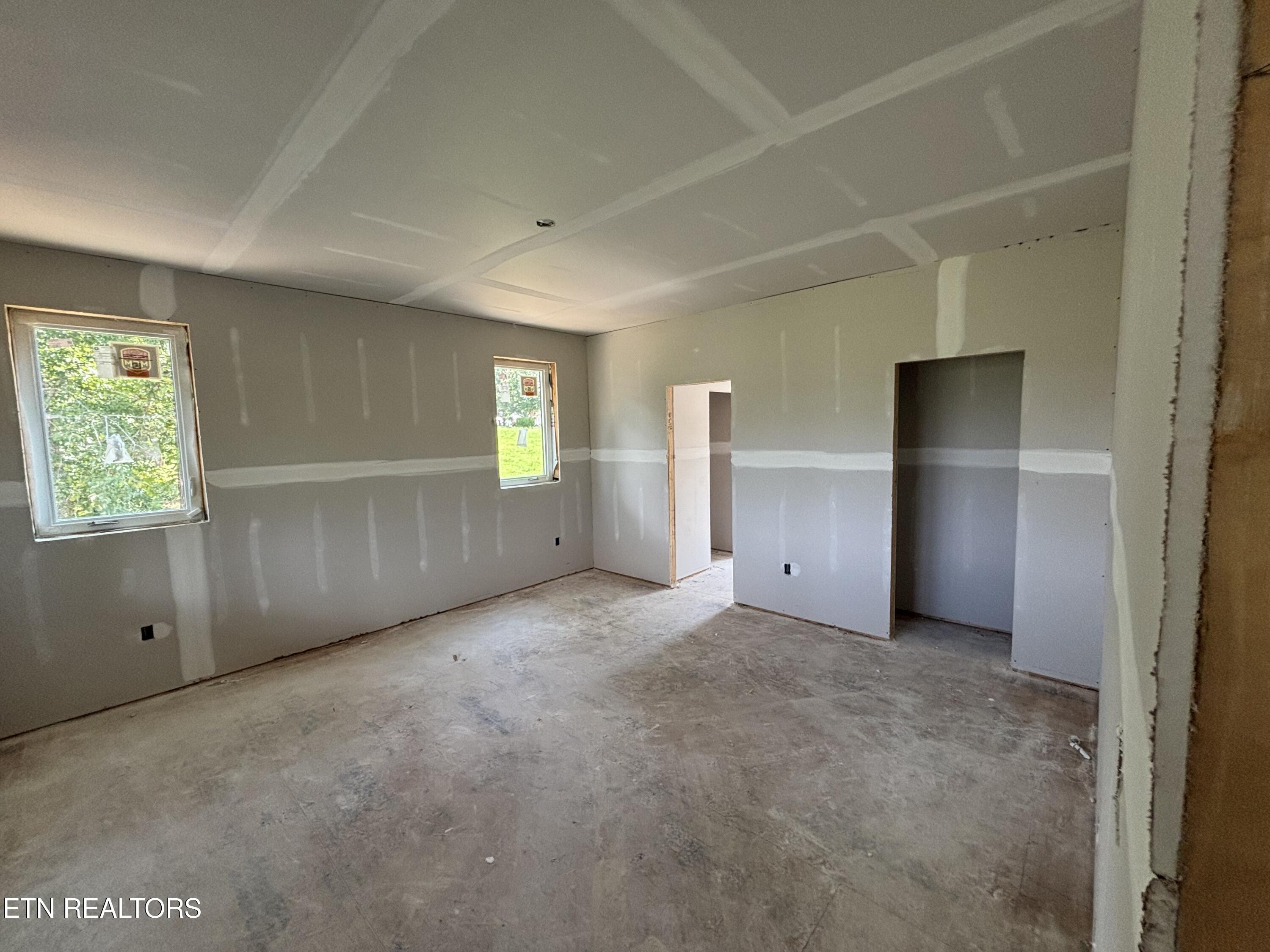 300 Bluff Trace