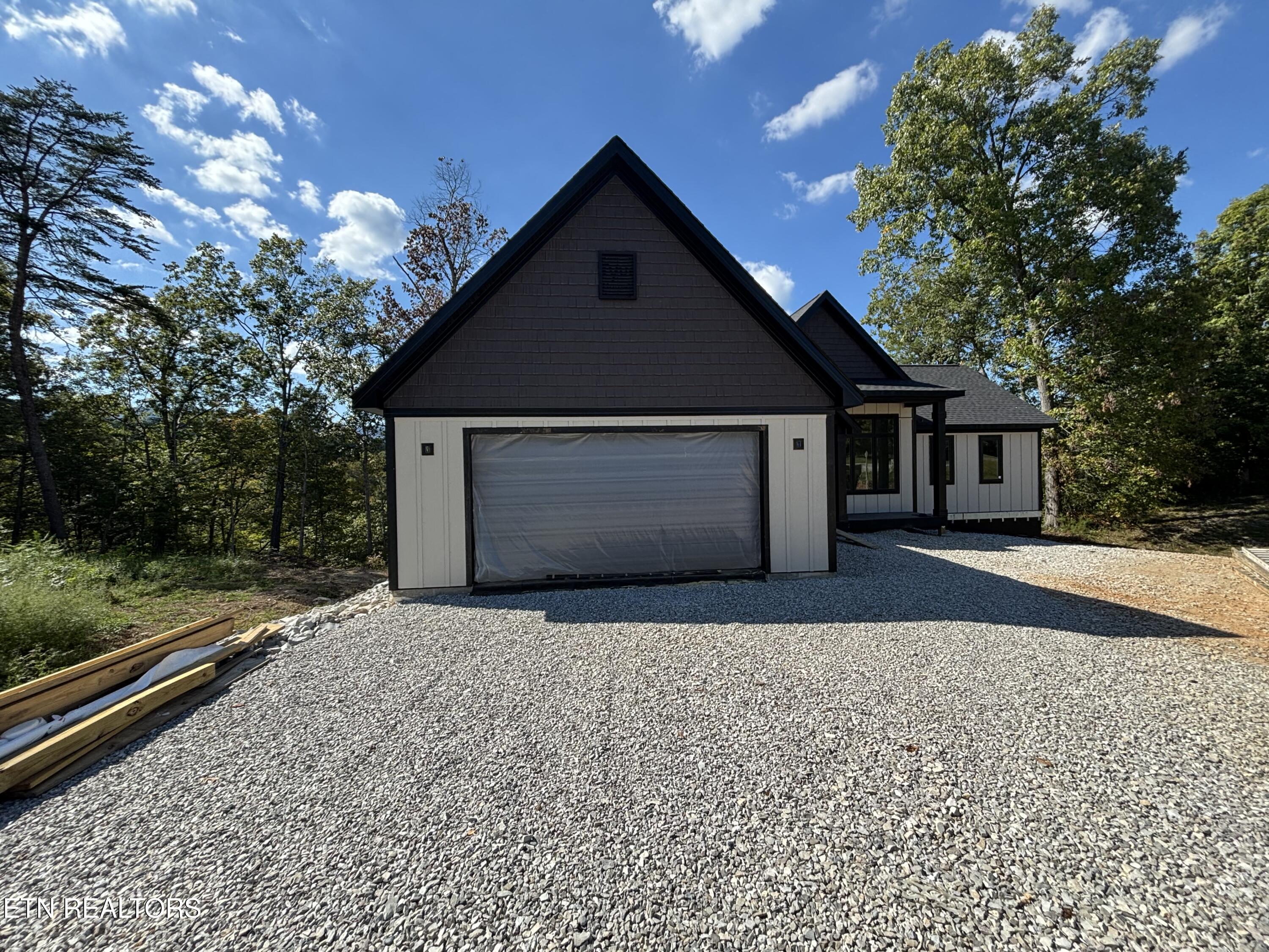 300 Bluff Trace