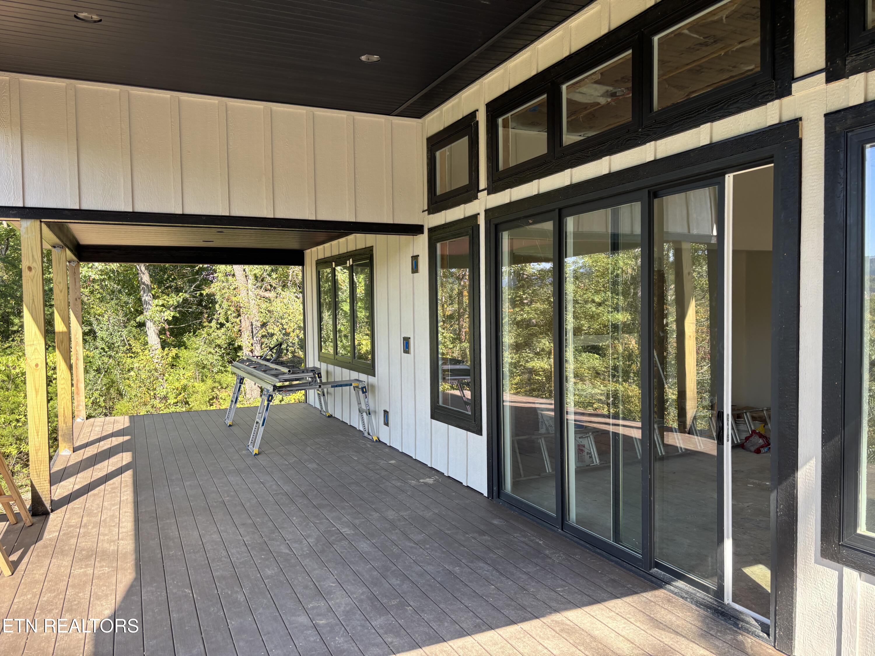 300 Bluff Trace