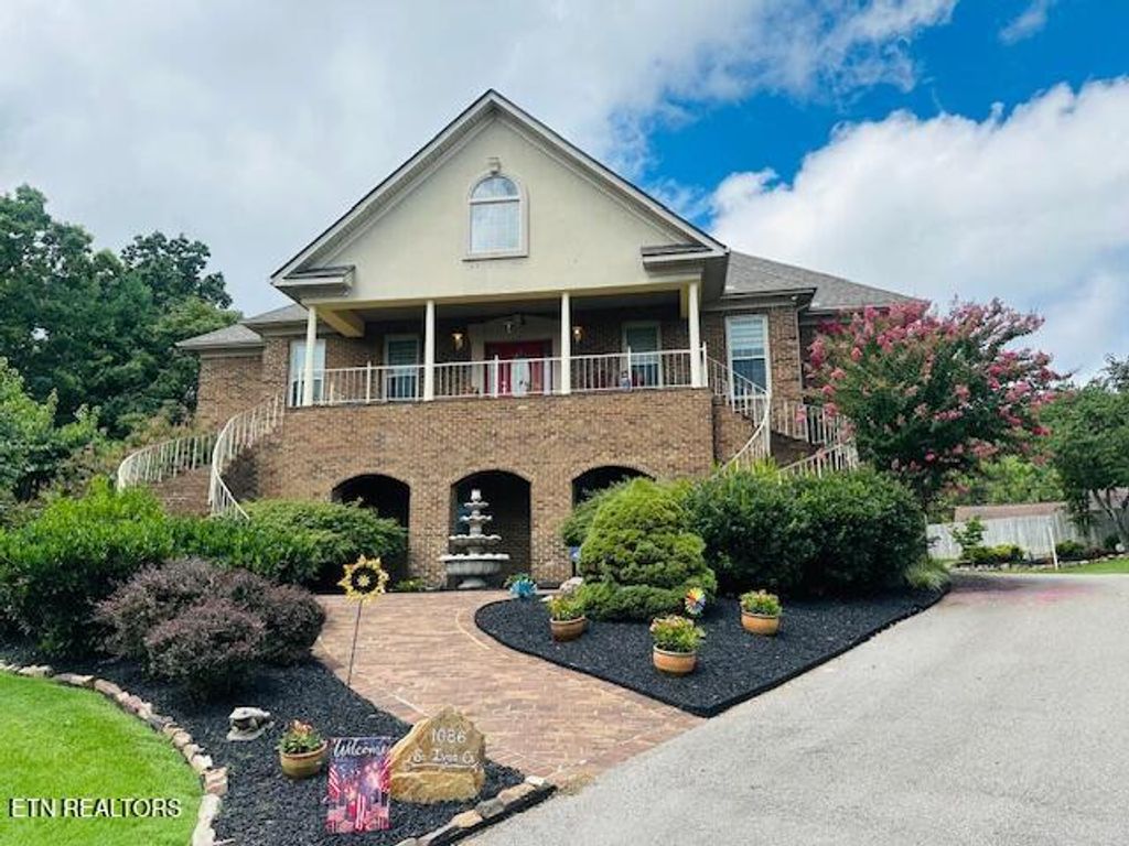 Photo of 1086 St Ives Court, Morristown, TN 37814 (MLS # 1321784)