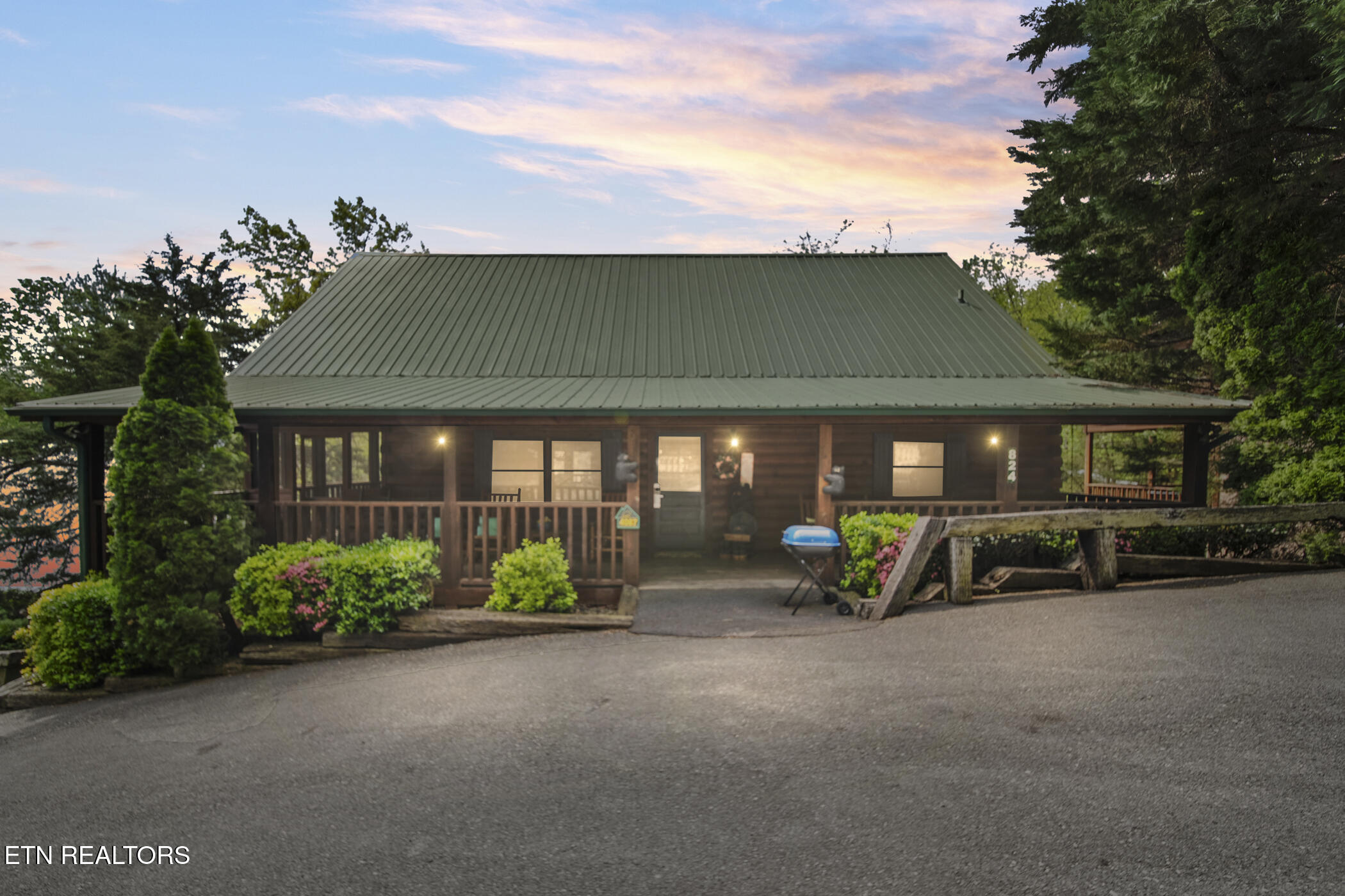 824 Bear Run Way