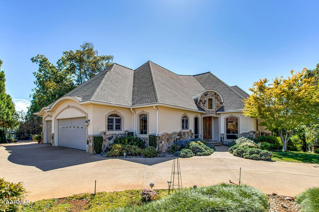 Photo of 119 Big Water Drive, Vonore, TN 37885 (MLS # 1227495)