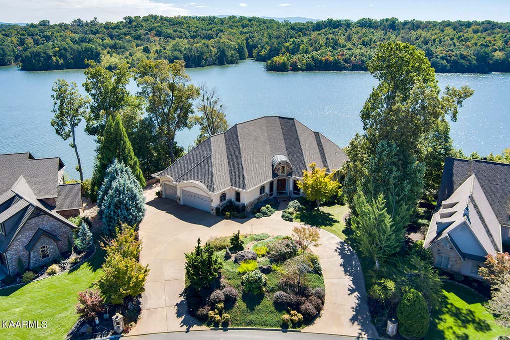 Photo of 119 Big Water Drive, Vonore, TN 37885 (MLS # 1227495)