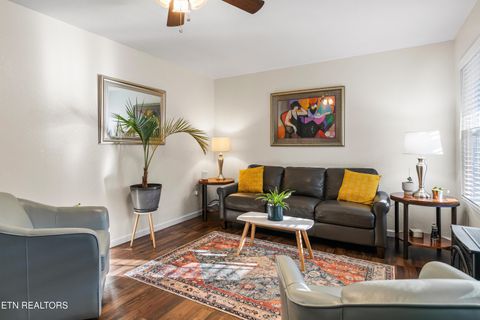 Tiny photo for 118 View Lane, LaFollette, TN 37766 (MLS # 1327154)