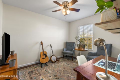 Tiny photo for 118 View Lane, LaFollette, TN 37766 (MLS # 1327154)