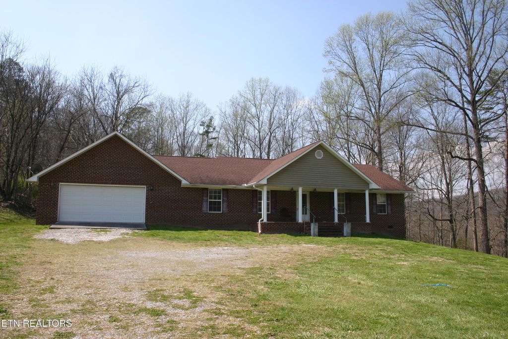 Photo of 163 Upper Clear Creek Rd, Andersonville, TN 37705 (MLS # 1334373)