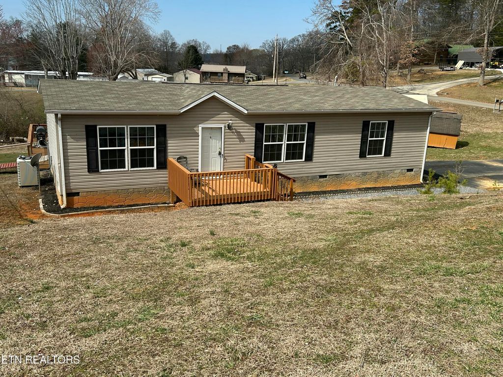 Photo of 1594 Covington Rd, Dandridge, TN 37725 (MLS # 1292612)