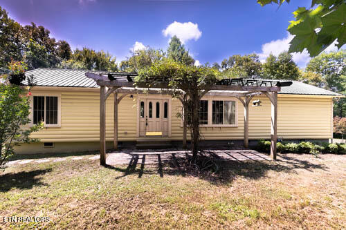 258 Charlie Newberry Rd