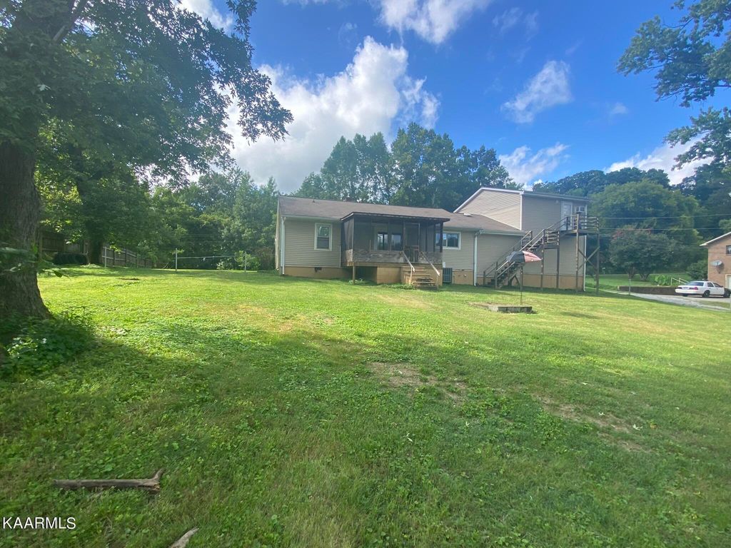 Photo of 2545 McCosh Rd, Louisville, TN 37777 (MLS # 1236153)