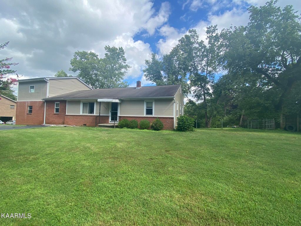 Photo of 2545 McCosh Rd, Louisville, TN 37777 (MLS # 1236153)