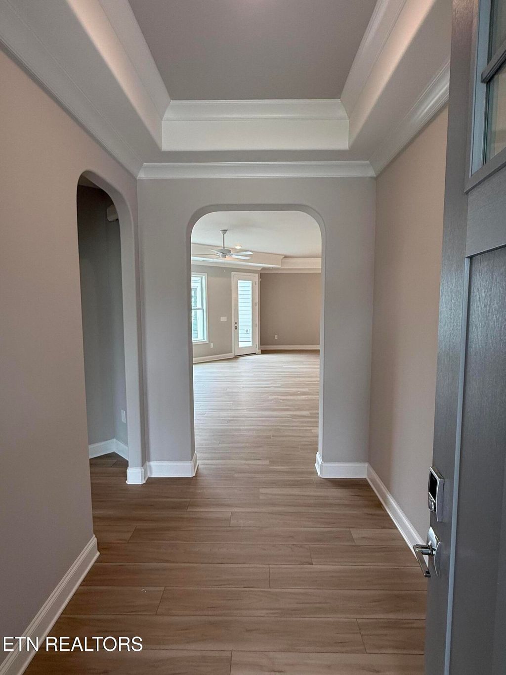 Photo of 174 Honeysuckle Drive, Lenoir City, TN 37771 (MLS # 1339215)