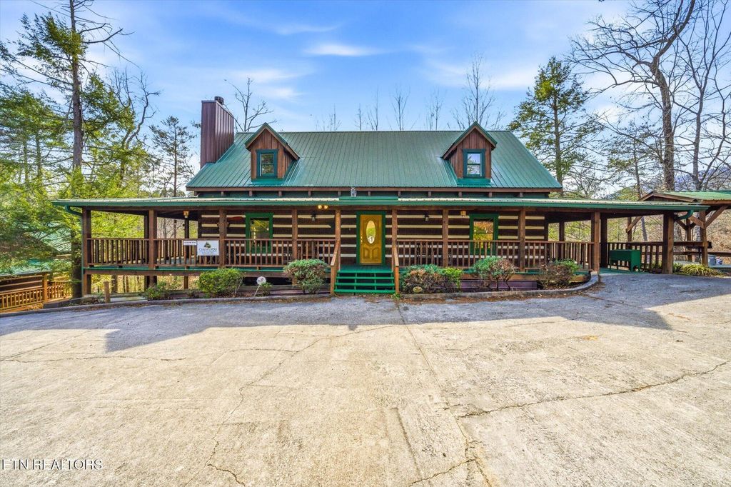 Photo of 1515 Bluff Ridge Rd, Sevierville, TN 37876 (MLS # 1331404)