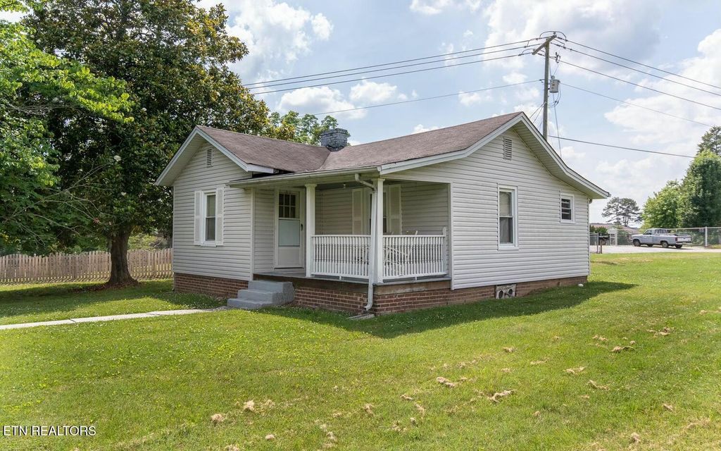 Photo of 8019 Washington Pike, Corryton, TN 37721 (MLS # 1331158)