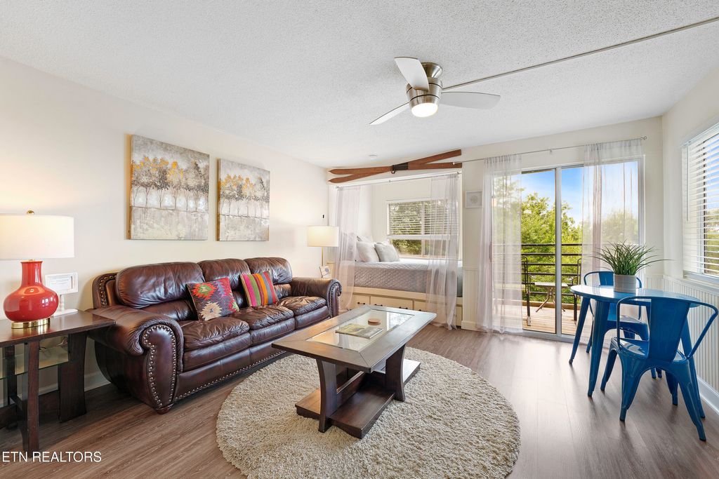 Photo of 1260 Ski View Drive #APT 4103, Gatlinburg, TN 37738 (MLS # 1321250)