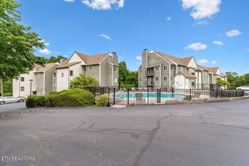 Photo of 1260 Ski View Drive #APT 4103, Gatlinburg, TN 37738 (MLS # 1321250)