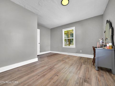 Tiny photo for 2123 Vermont Ave, Knoxville, TN 37921 (MLS # 1317677)