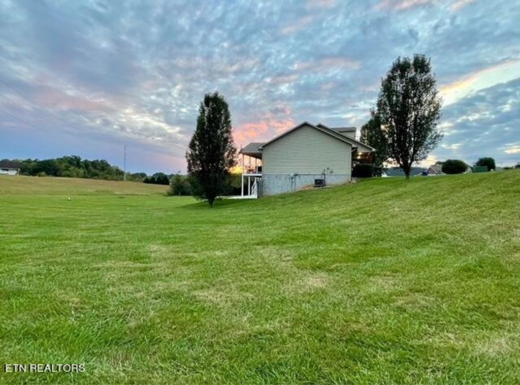 Photo of 214 Ashton Lane, Madisonville, TN 37354 (MLS # 1279588)