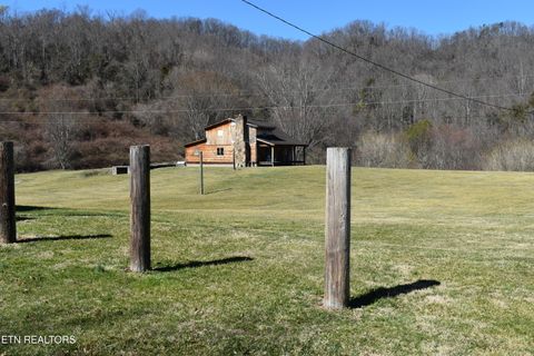 Tiny photo for 301 Smith Drive, Harrogate, TN 37752 (MLS # 1331220)