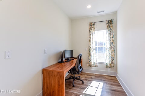 Tiny photo for 910 Sophie Drive, Greenback, TN 37742 (MLS # 1354730)