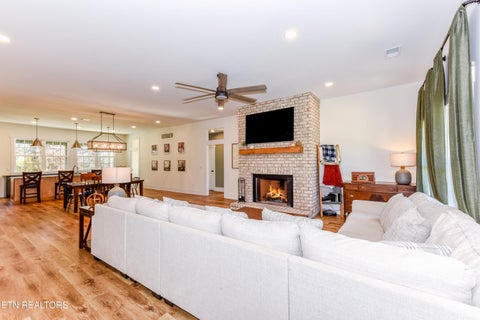 Tiny photo for 910 Sophie Drive, Greenback, TN 37742 (MLS # 1354730)
