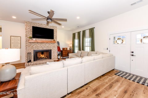 Tiny photo for 910 Sophie Drive, Greenback, TN 37742 (MLS # 1354730)