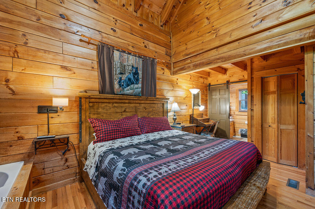 560 Wildwood Forest Way