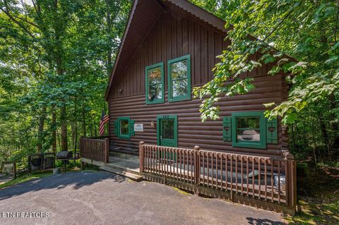 560 Wildwood Forest Way Sevierville TN 37876