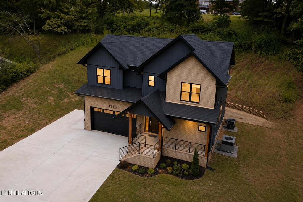Photo of 4916 Skyview Drive, Knoxville, TN 37917 (MLS # 1353243)
