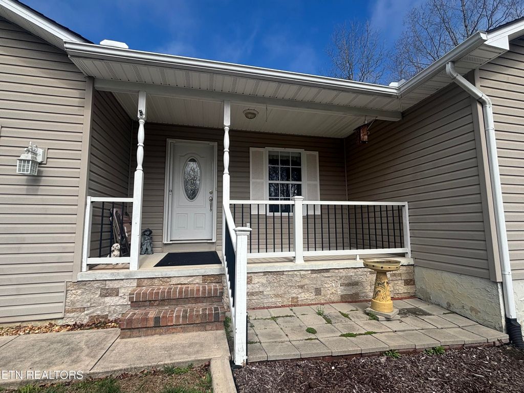 Photo of 725 Oneida Lane, Crossville, TN 38572 (MLS # 1332214)