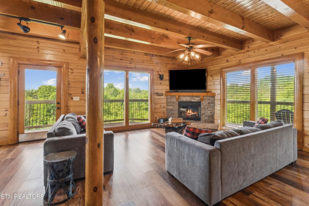 Photo of 2083 Kerr Road Rd, Sevierville, TN 37876 (MLS # 1300405)