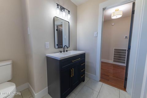 Tiny photo for 781 West Lane, Lenoir City, TN 37771 (MLS # 1325007)