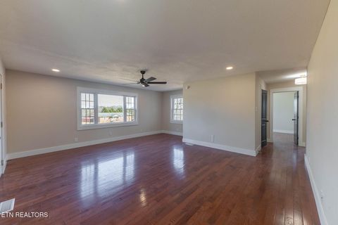 Tiny photo for 781 West Lane, Lenoir City, TN 37771 (MLS # 1325007)