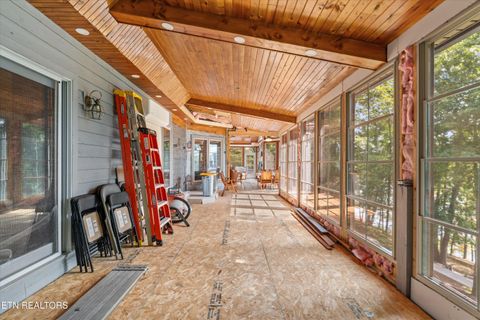 Tiny photo for 489 Fox Lake Lane, LaFollette, TN 37766 (MLS # 1319860)