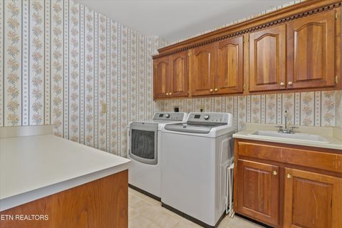 Tiny photo for 489 Fox Lake Lane, LaFollette, TN 37766 (MLS # 1319860)