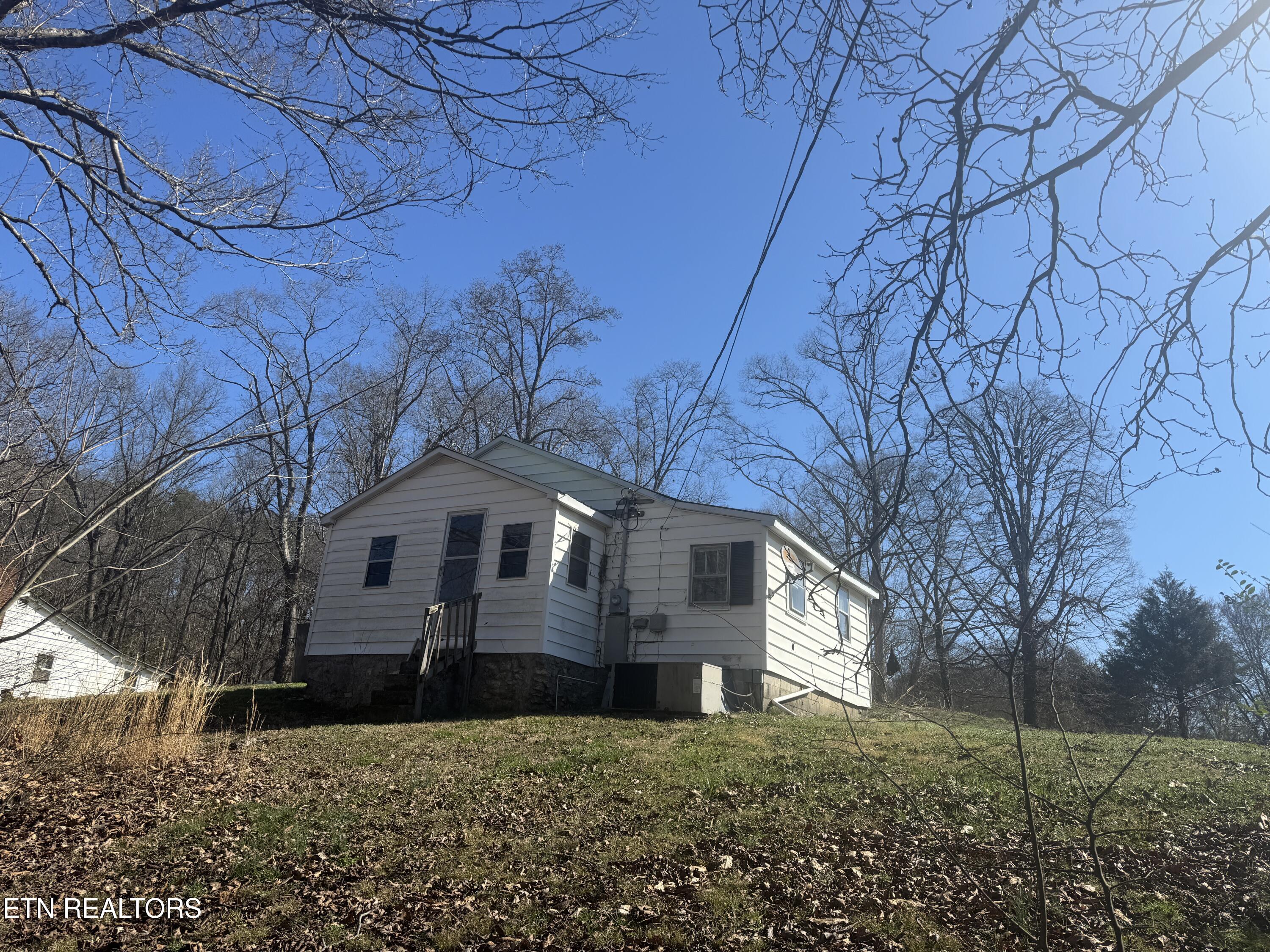 2516 Roseberry Rd