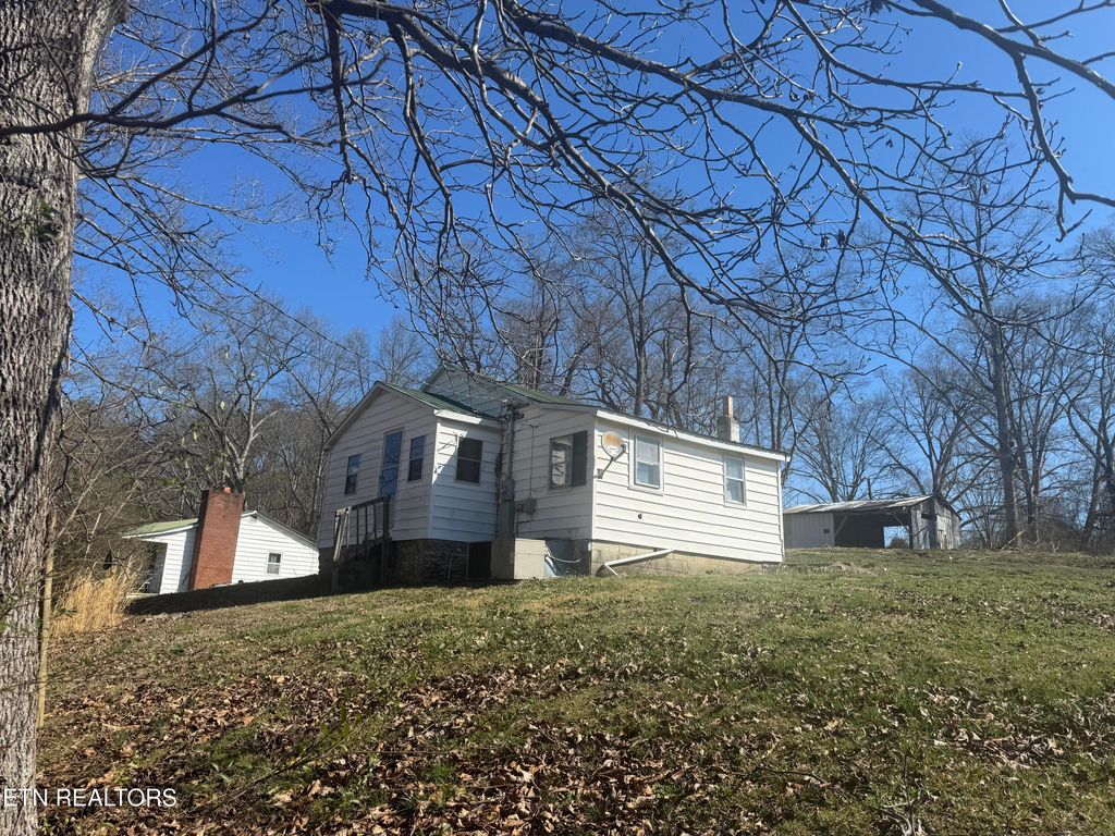 Photo of 2516 Roseberry Rd, Mascot, TN 37806 (MLS # 1332142)