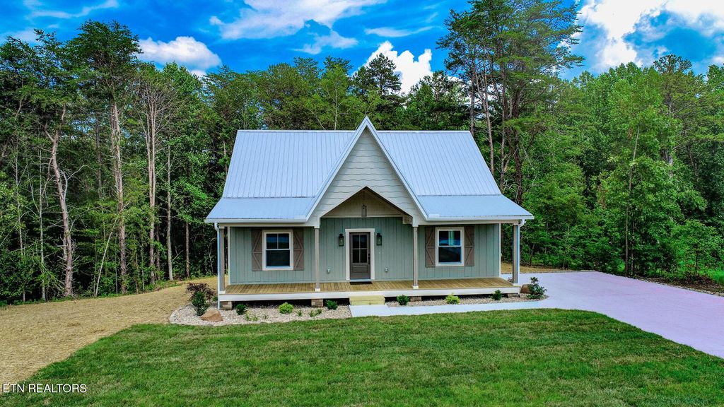 Photo of 1056 Old Newport Hwy, Dandridge, TN 37725 (MLS # 1305157)