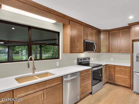 Tiny photo for 2024 Cravens Drive, Crossville, TN 38572 (MLS # 1334693)