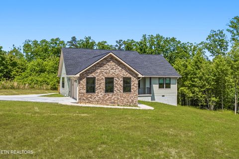 Photo of 817 Elb Private Drive, Huntsville, TN 37756 (MLS # 1341289)