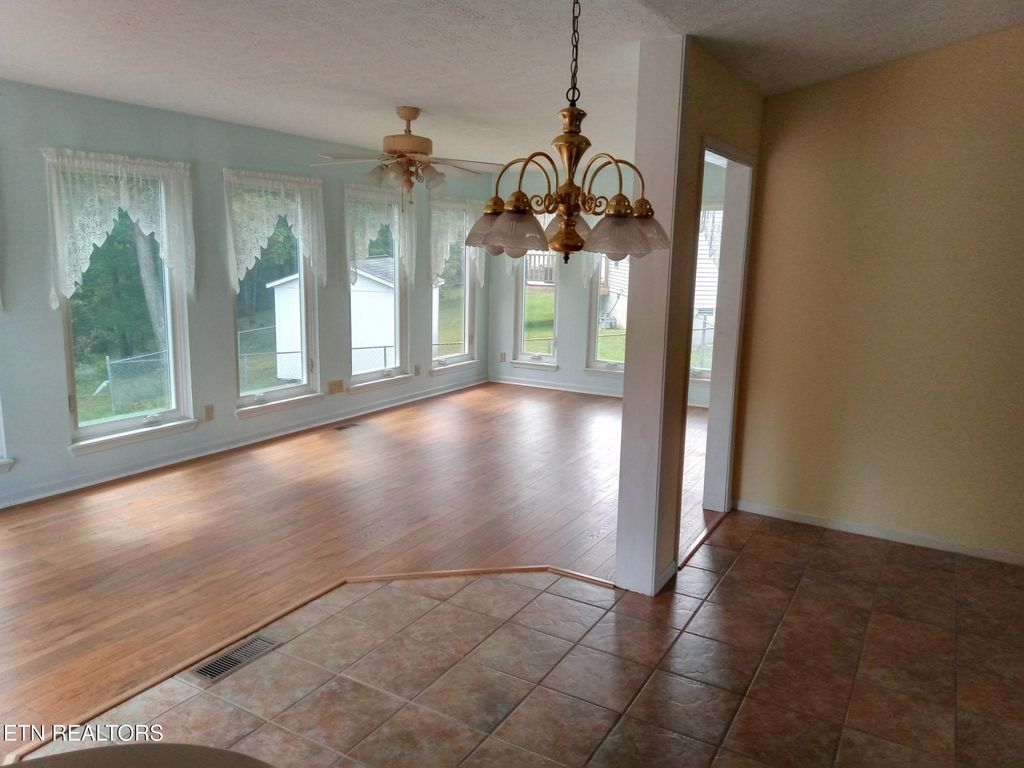 Photo of 41 Chelsea Drive, Crossville, TN 38555 (MLS # 1315456)