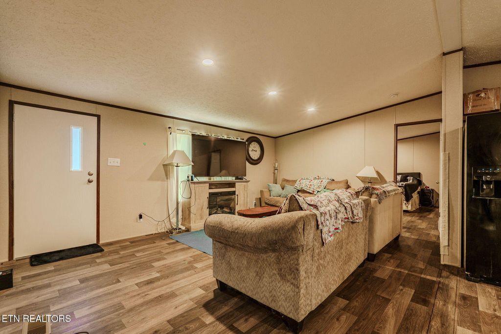 Photo of 1306 W Morris St, Sweetwater, TN 37874 (MLS # 1334914)