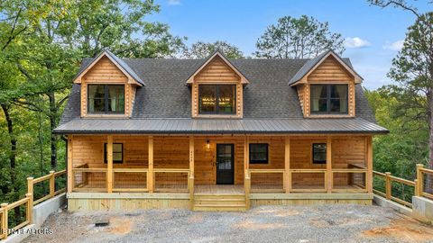 Photo of 4406 Long Rifle Rd, Sevierville, TN 37862 (MLS # 1320313)