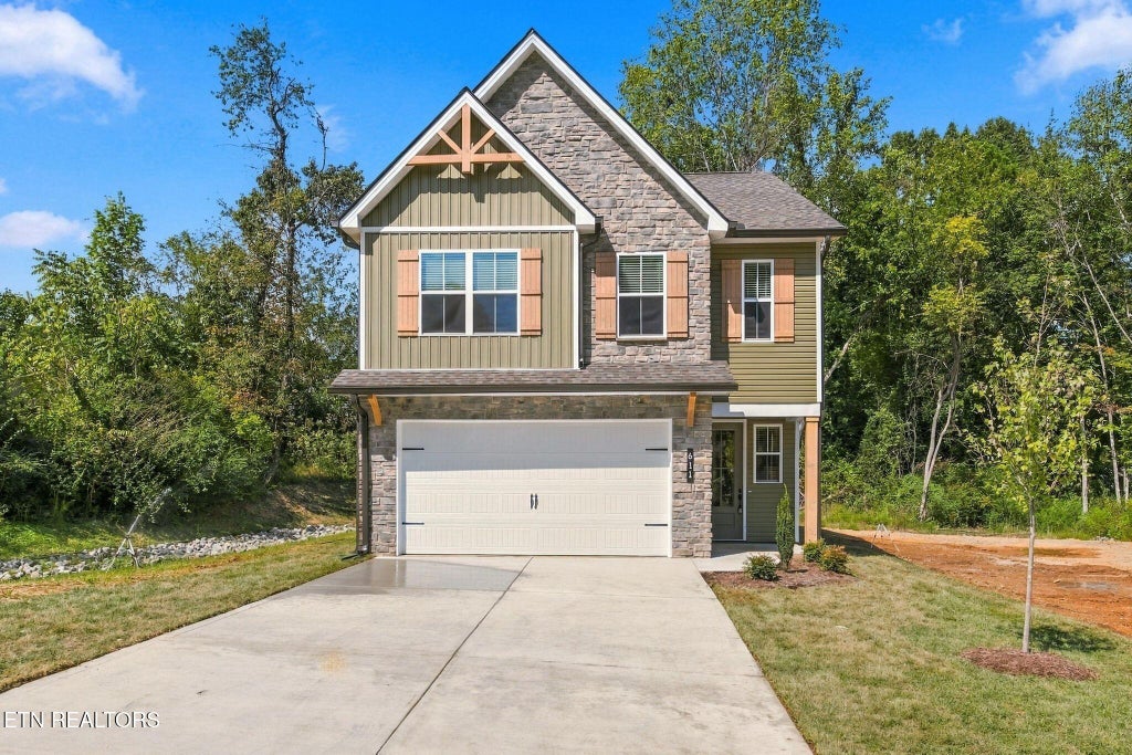 Photo of 611 8th Avenue Ave, Lenoir City, TN 37771 (MLS # 1358052)
