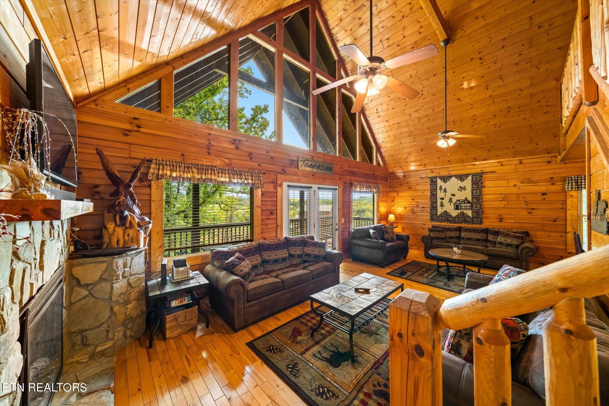 1544 Rainbow Ridge Way