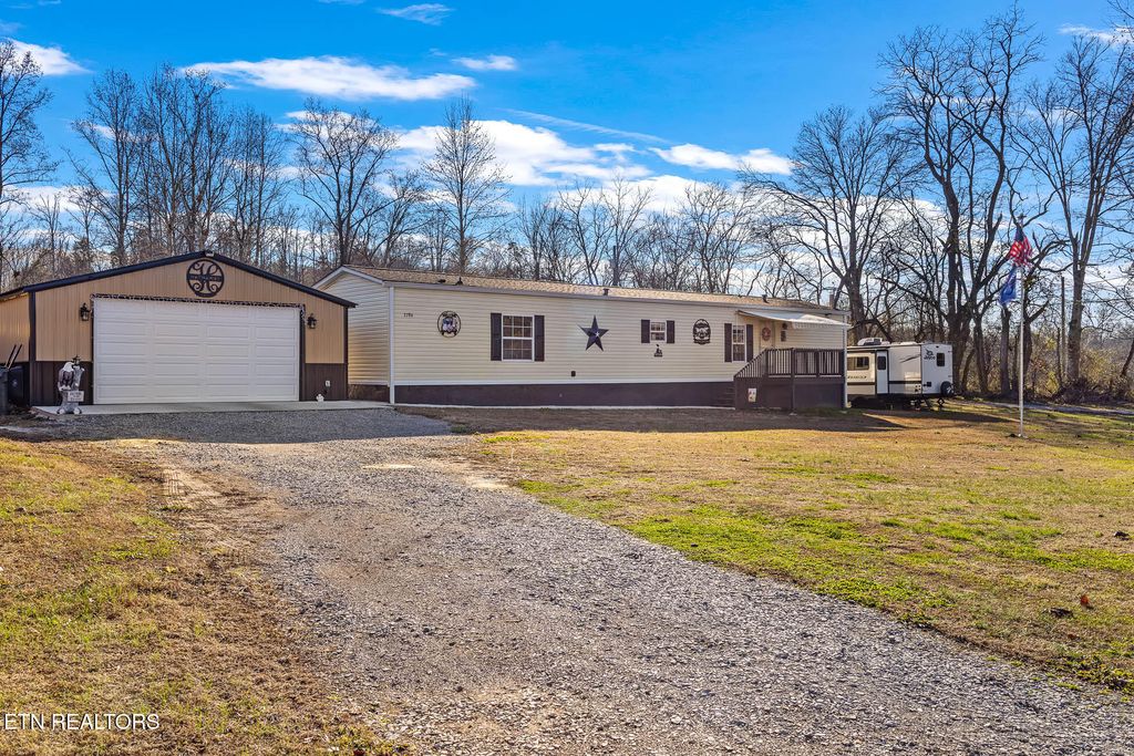 Photo of 3786 Sweetwater Vonore Rd, Sweetwater, TN 37874 (MLS # 1324280)